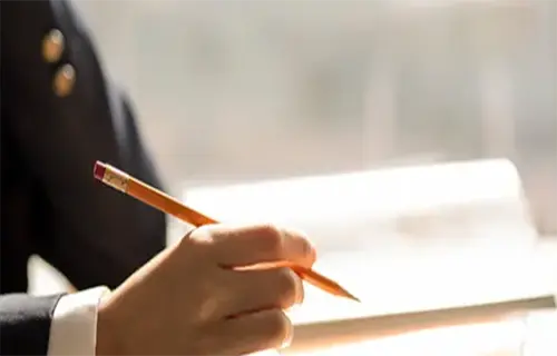 공부하는 사람 손 이미지